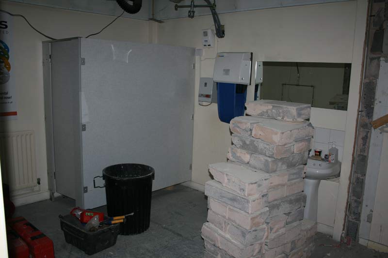 lg_Novus-Toilet-Before1