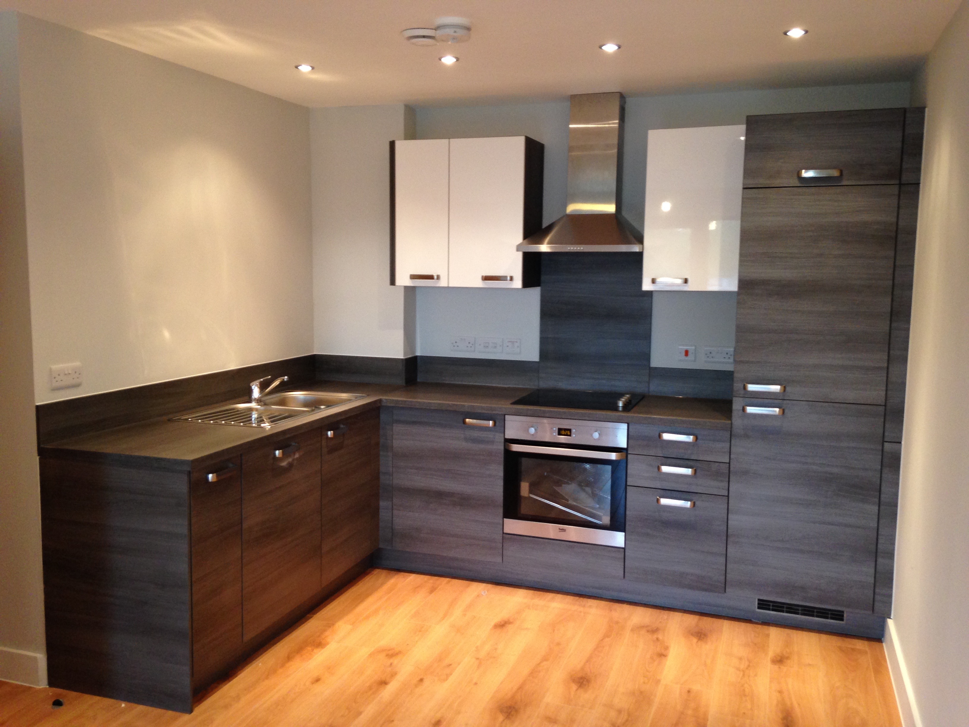 Kitchen fitting contractors