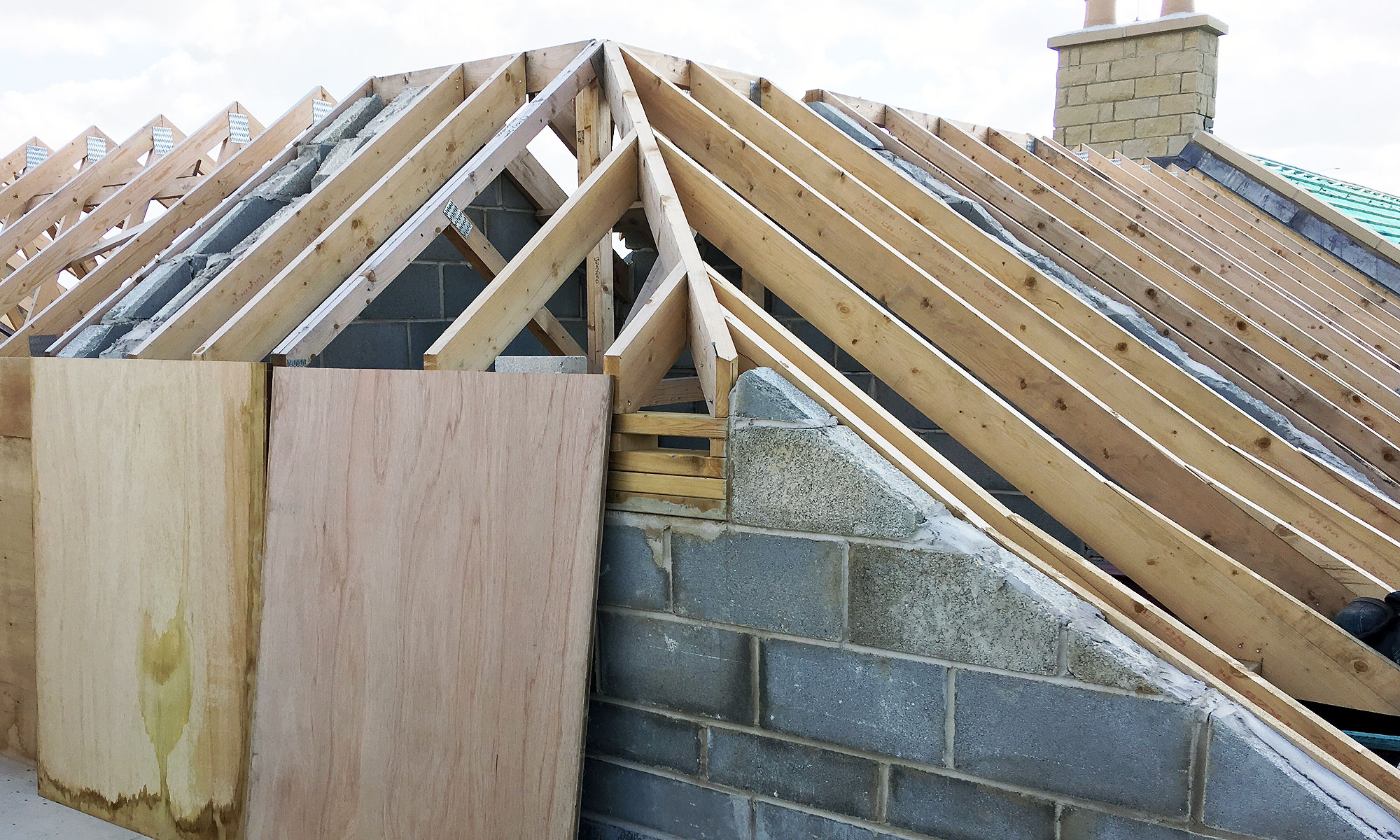 traditional-roof-hip-joinery